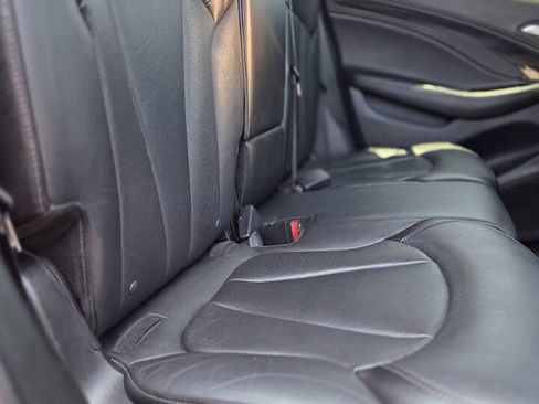 Used 2019 Buick Envision Essence w/ LPO, Cargo Package AWD/4WD image 32