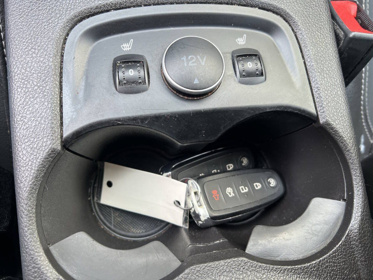 Used 2014 Ford Focus Titanium FWD image 20