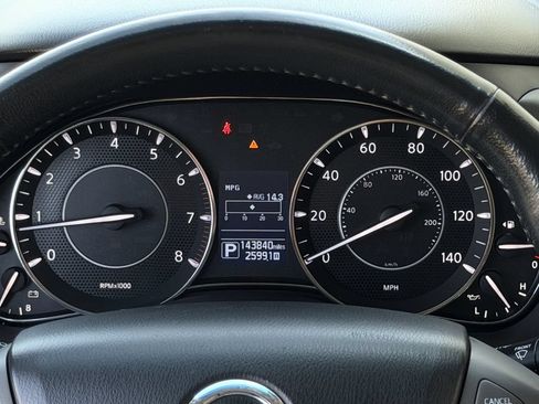 Used 2017 Nissan Armada Platinum w/ Captain Seat Package RWD image 18