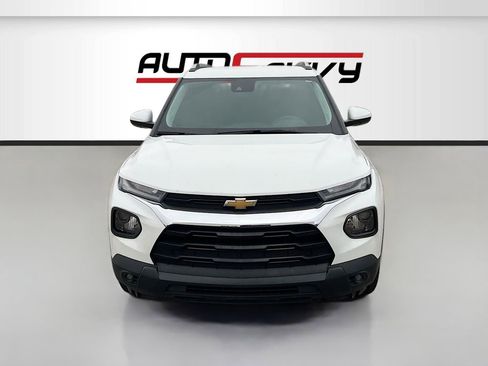 Used 2022 Chevrolet TrailBlazer LT w/ Driver Confidence Package image 2