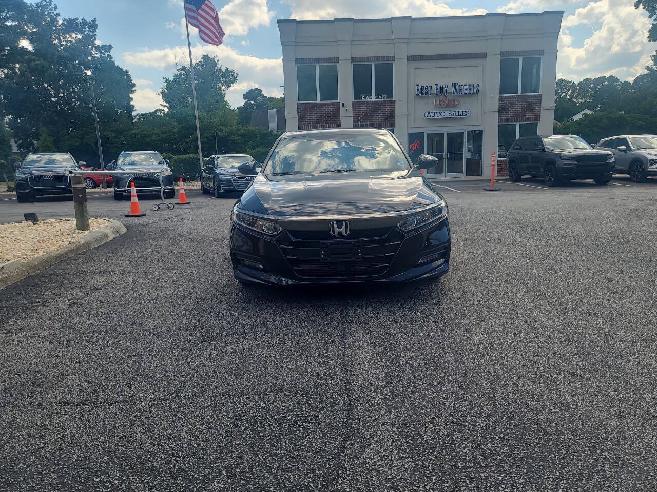 Used 2020 Honda Accord Sport image 2