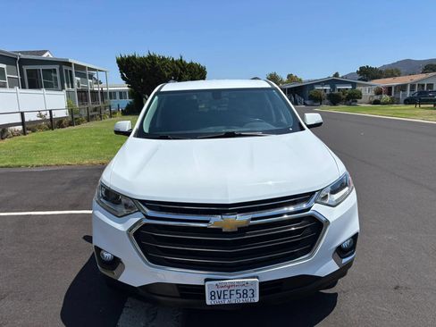 Used 2018 Chevrolet Traverse LT FWD image 5