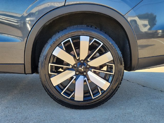 Used 2025 Mitsubishi Outlander SE FWD image 9