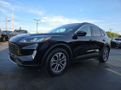Used 2021 Ford Escape SEL w/ Technology Package AWD/4WD image 3