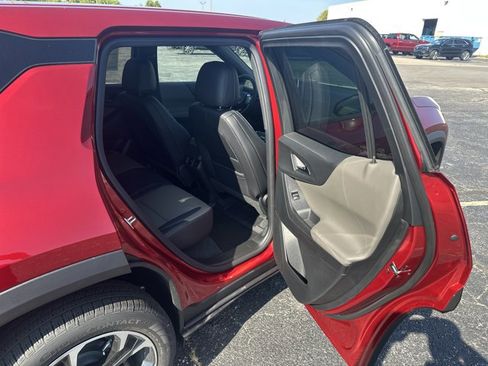 New 2026 Chevrolet Equinox LT w/ Convenience Package II image 25
