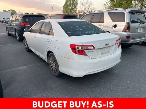 Used 2013 Toyota Camry LE image 3
