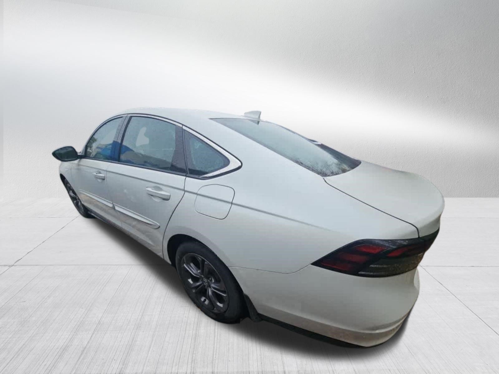 Used 2023 Honda Accord EX image 6