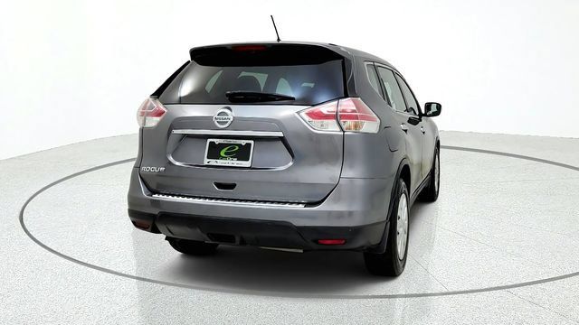 Used 2015 Nissan Rogue S FWD image 8