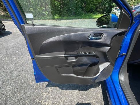 Used 2019 Chevrolet Sonic LT w/ RS Package FWD image 15