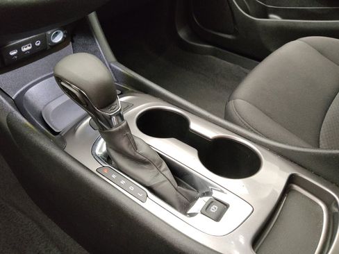Used 2025 Chevrolet Malibu LS FWD image 26