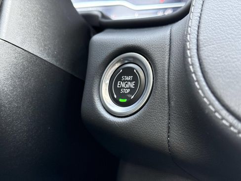 Used 2022 Chevrolet Suburban LT w/ LT Signature Plus Package image 19