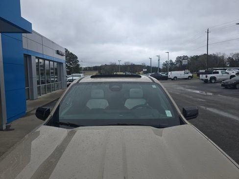 Used 2024 GMC Canyon AT4X w/ AT4X AEV Edition image 52