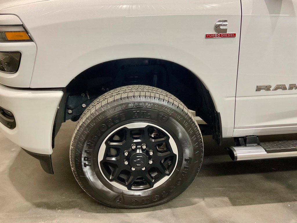Used 2025 RAM 2500 Laramie w/ Sport Appearance Package AWD/4WD image 7