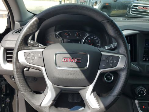 Used 2023 GMC Terrain SLE image 20