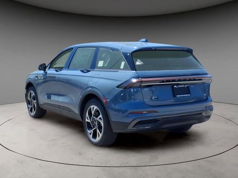 New 2026 Lincoln Nautilus Premier w/ Equipment Group 102A AWD/4WD image 3