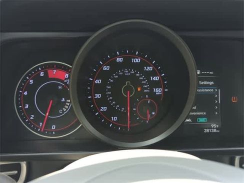 Used 2022 Hyundai Elantra SEL w/ Cargo Package image 32