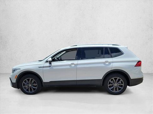 Used 2023 Volkswagen Tiguan SE FWD image 8