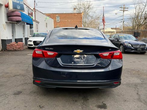 Used 2016 Chevrolet Malibu LT image 8
