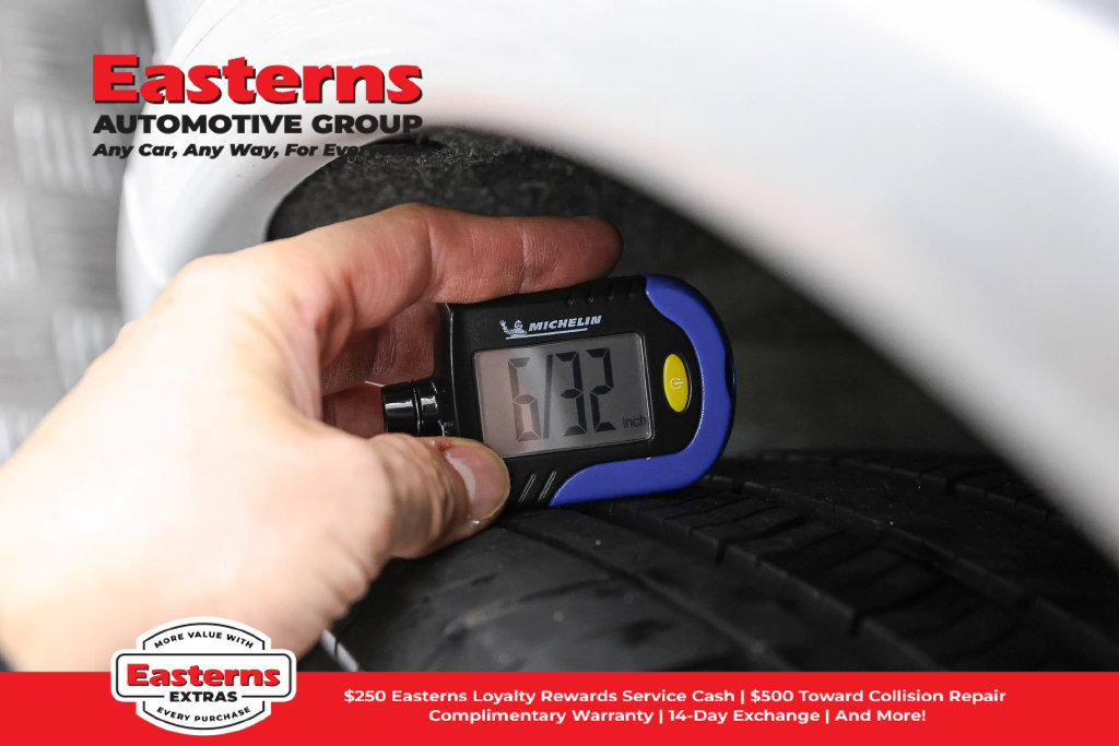 Used 2025 Dodge Durango GT RWD image 27