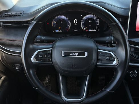 Used 2022 Jeep Compass Trailhawk w/ Trailhawk Elite Group AWD/4WD image 16