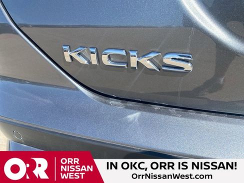 New 2025 Nissan Kicks Play S FWD image 10