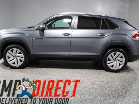 Used 2022 Volkswagen Atlas Cross Sport SE image 10