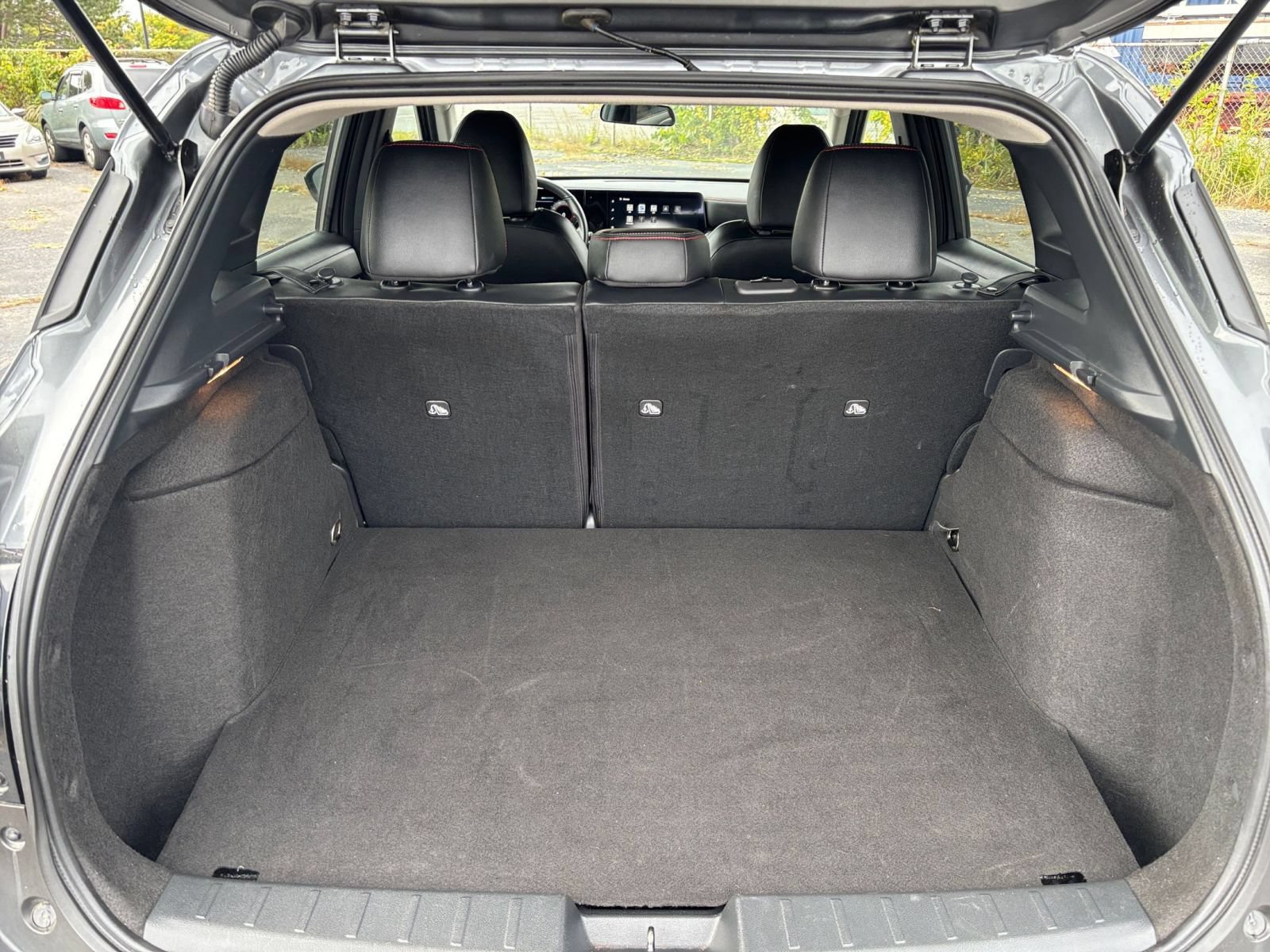 Used 2026 Nissan Kicks SR AWD/4WD image 27