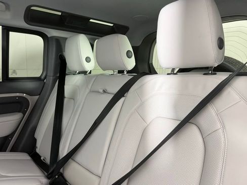 New 2026 Land Rover Defender 110 X-Dynamic SE AWD/4WD image 24