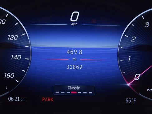 Certified 2022 Mercedes-Benz S 500 4MATIC image 26