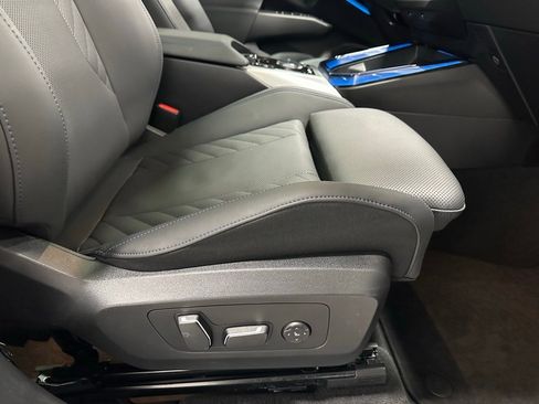 Used 2025 BMW X3 xDrive30i w/ M Sport Package image 54