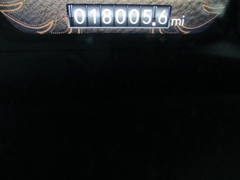 Used 2024 RAM 2500 Laramie w/ Protection Group image 32