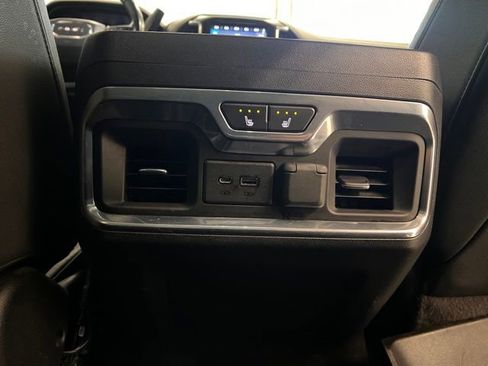 Used 2021 GMC Sierra 1500 AT4 w/ AT4 Preferred Package image 12