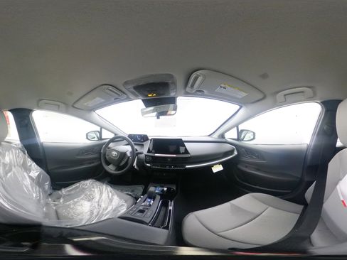 New 2026 Toyota Prius LE image 33