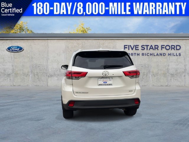 Used 2019 Toyota Highlander XLE FWD image 9