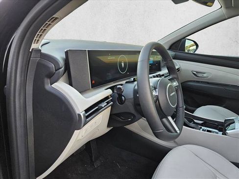 Used 2025 Hyundai Tucson SEL image 4