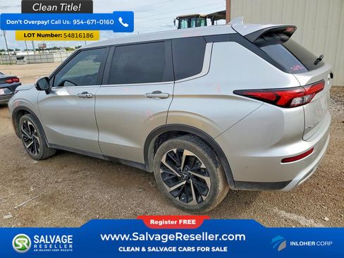 Used 2024 Mitsubishi Outlander FWD image 3