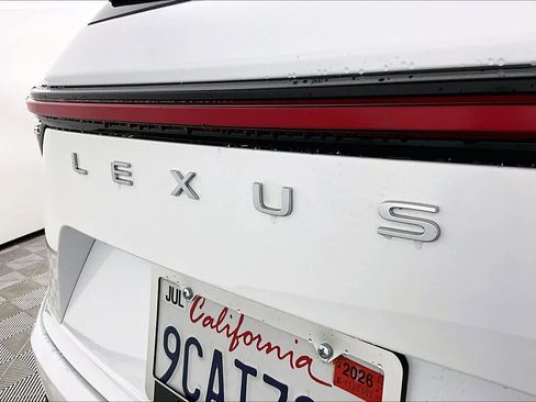 Used 2022 Lexus NX 450h+ F Sport image 29