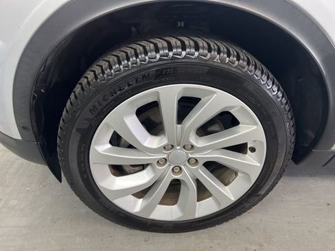 Used 2021 Land Rover Discovery Sport SE image 28