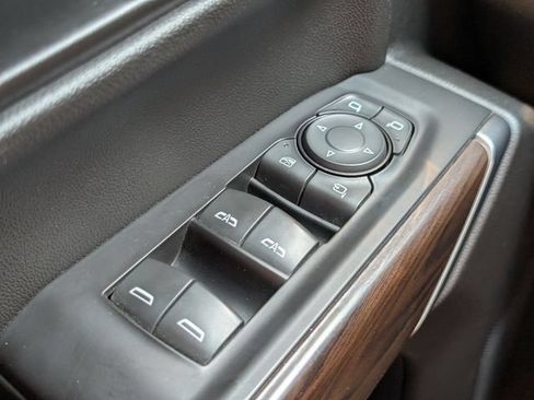 Used 2021 GMC Sierra 1500 SLT AWD/4WD image 30