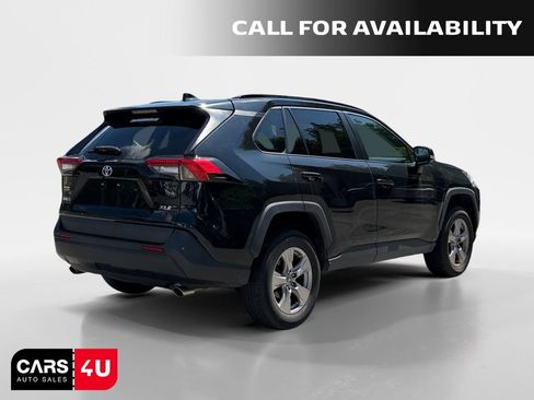 Used 2023 Toyota RAV4 XLE FWD image 7