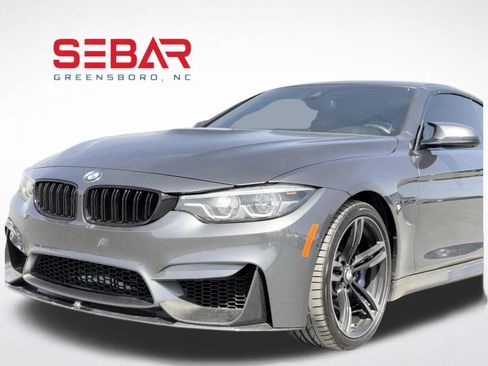 Used 2018 BMW M4 Convertible image 34