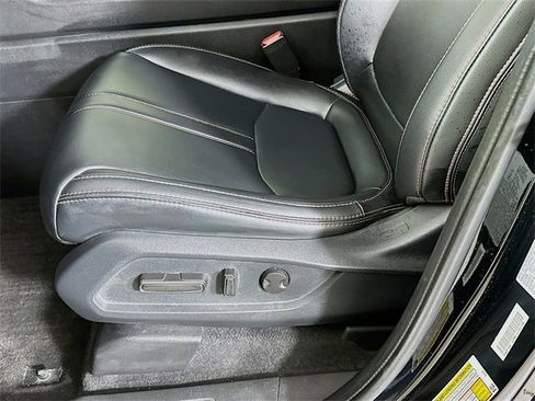 Certified 2024 Honda Pilot TrailSport image 29