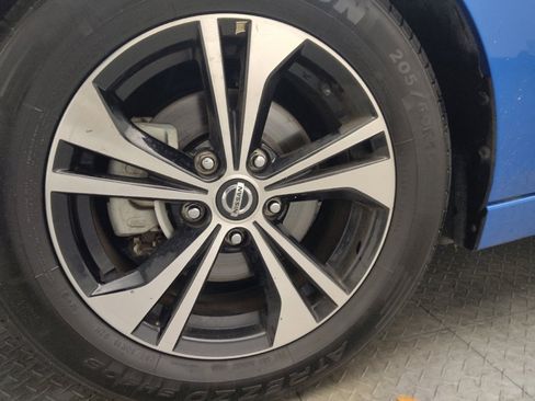 Used 2023 Nissan Sentra SV image 31