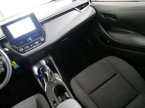 Used 2024 Toyota Corolla LE image 11