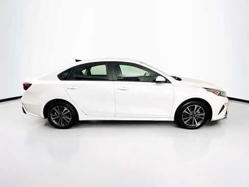 Used 2024 Kia Forte LXS FWD image 10