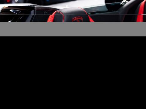 Used 2023 Lamborghini Huracan EVO image 36