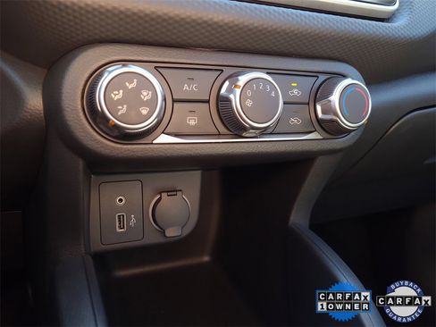 Certified 2025 Nissan Kicks Play S image 22