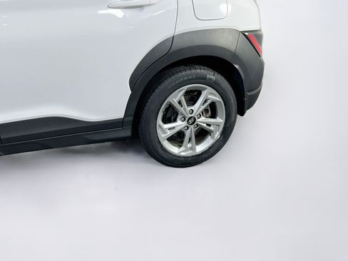 Used 2023 Hyundai Kona SEL AWD/4WD image 28
