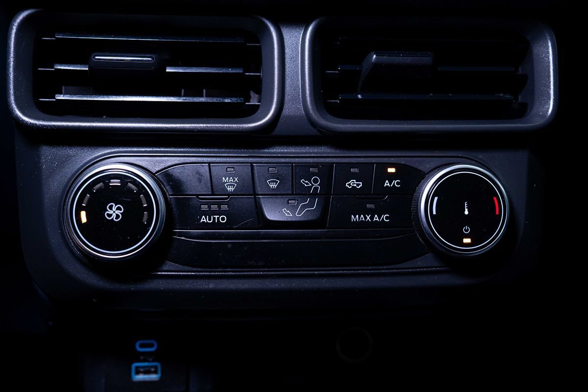 Used 2023 Ford Maverick XL FWD image 6