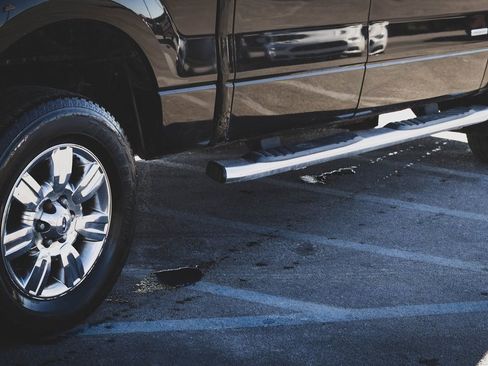 Used 2012 Ford F150 XLT w/ XLT Chrome Pkg image 21